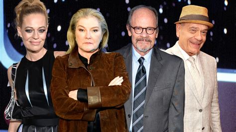 Whatever Happened To The Cast Of Star Trek: Voyager? - Looper